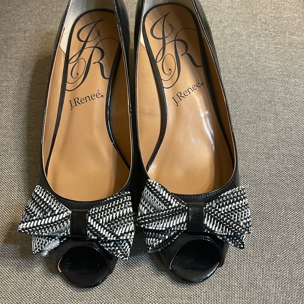 JRenee black patent never worn size 10W originally $85 - Picture 1 of 3